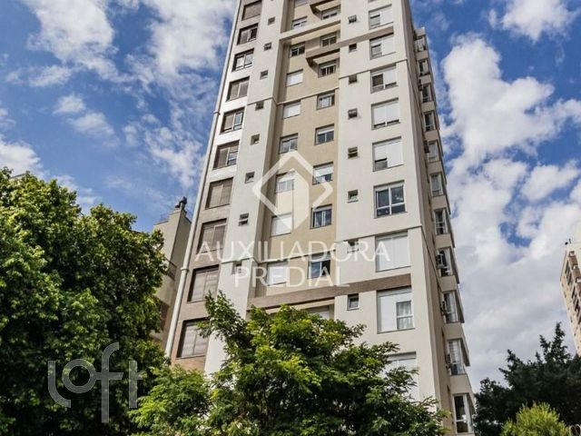 Apartamento com 64m², 2 dormitórios, 1 suíte, 1 vaga, Petrópolis em Porto Alegre