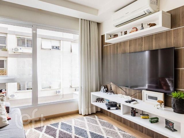 Apartamento com 64m², 2 dormitórios, 1 suíte, 1 vaga, Petrópolis em Porto Alegre