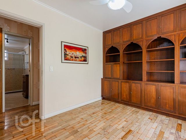 Apartamento com 133m², 3 dormitórios, 1 suíte, 2 vagas, Independência em Porto Alegre