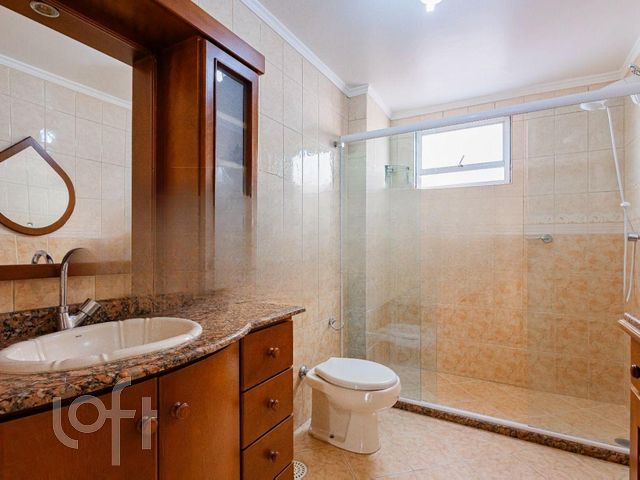 Apartamento com 133m², 3 dormitórios, 1 suíte, 2 vagas, Independência em Porto Alegre