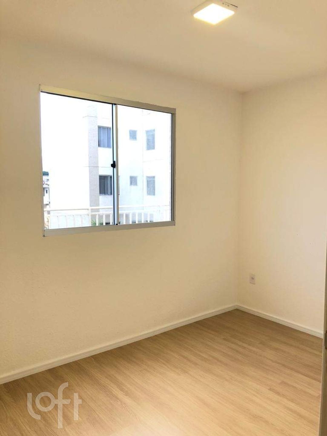 Apartamento à venda com 2 quartos, 39m² - Foto 13