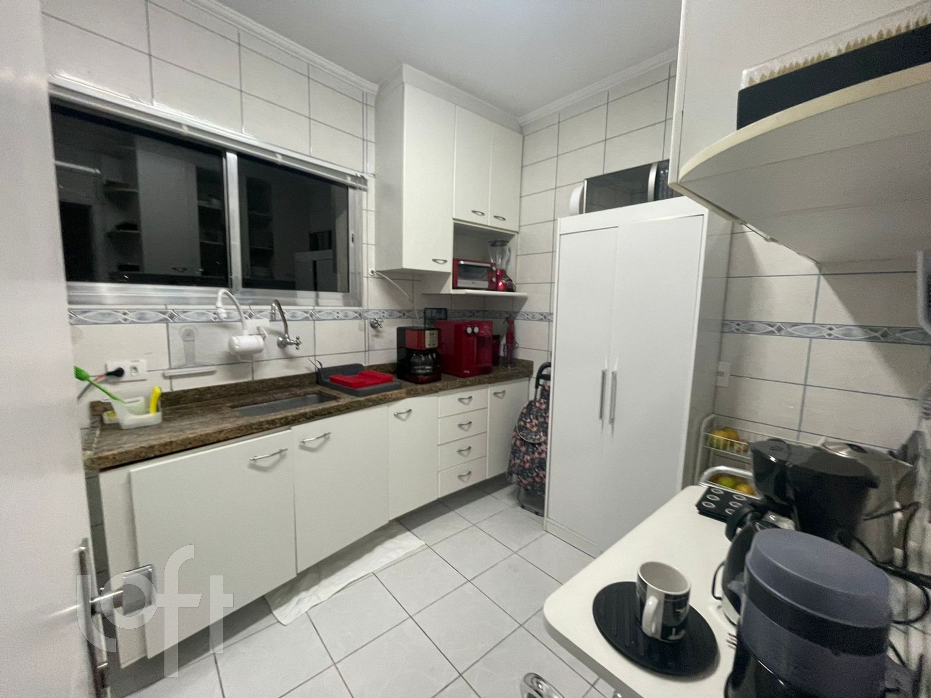 Apartamento à venda com 3 quartos, 76m² - Foto 9