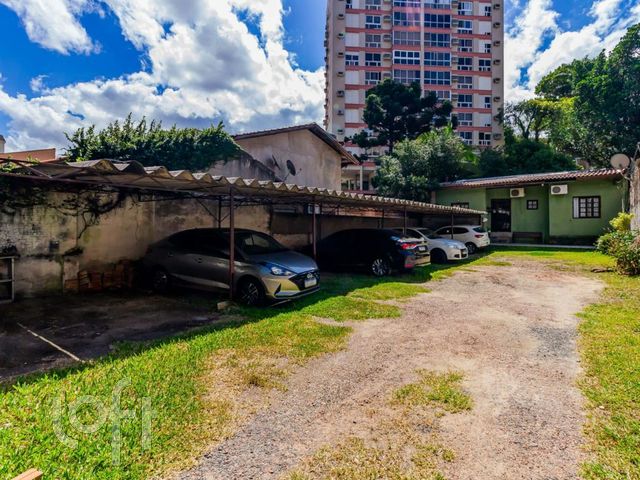 Casa com 300m², 2 dormitórios, Jardim Botânico em Porto Alegre