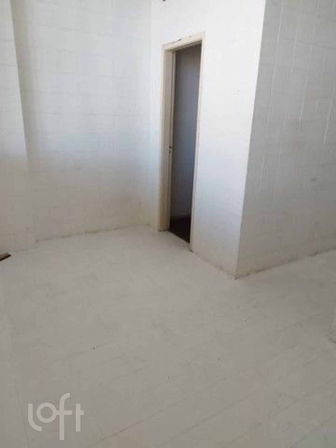 Apartamento à venda com 3 quartos, 148m² - Foto 4