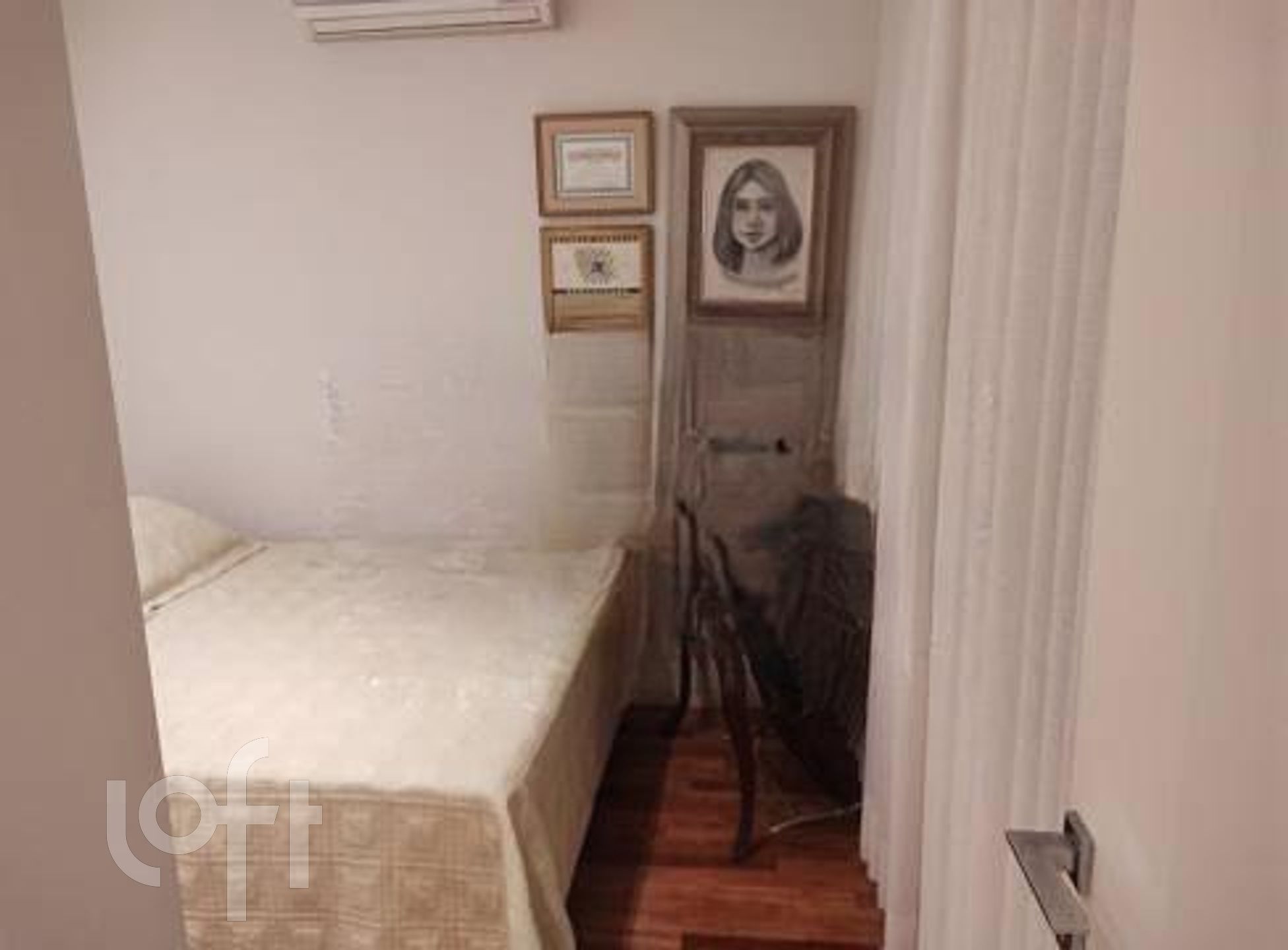 Apartamento à venda com 4 quartos, 210m² - Foto 16