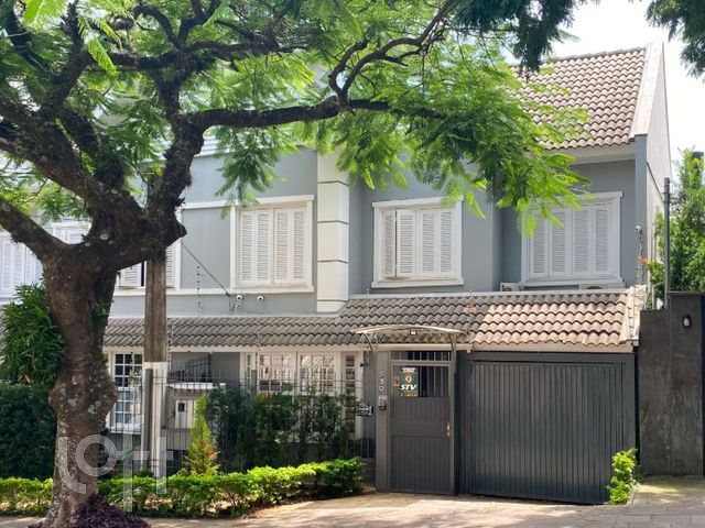 Casa com 186m², 3 dormitórios, 1 suíte, 2 vagas, Chácara das Pedras em Porto Alegre