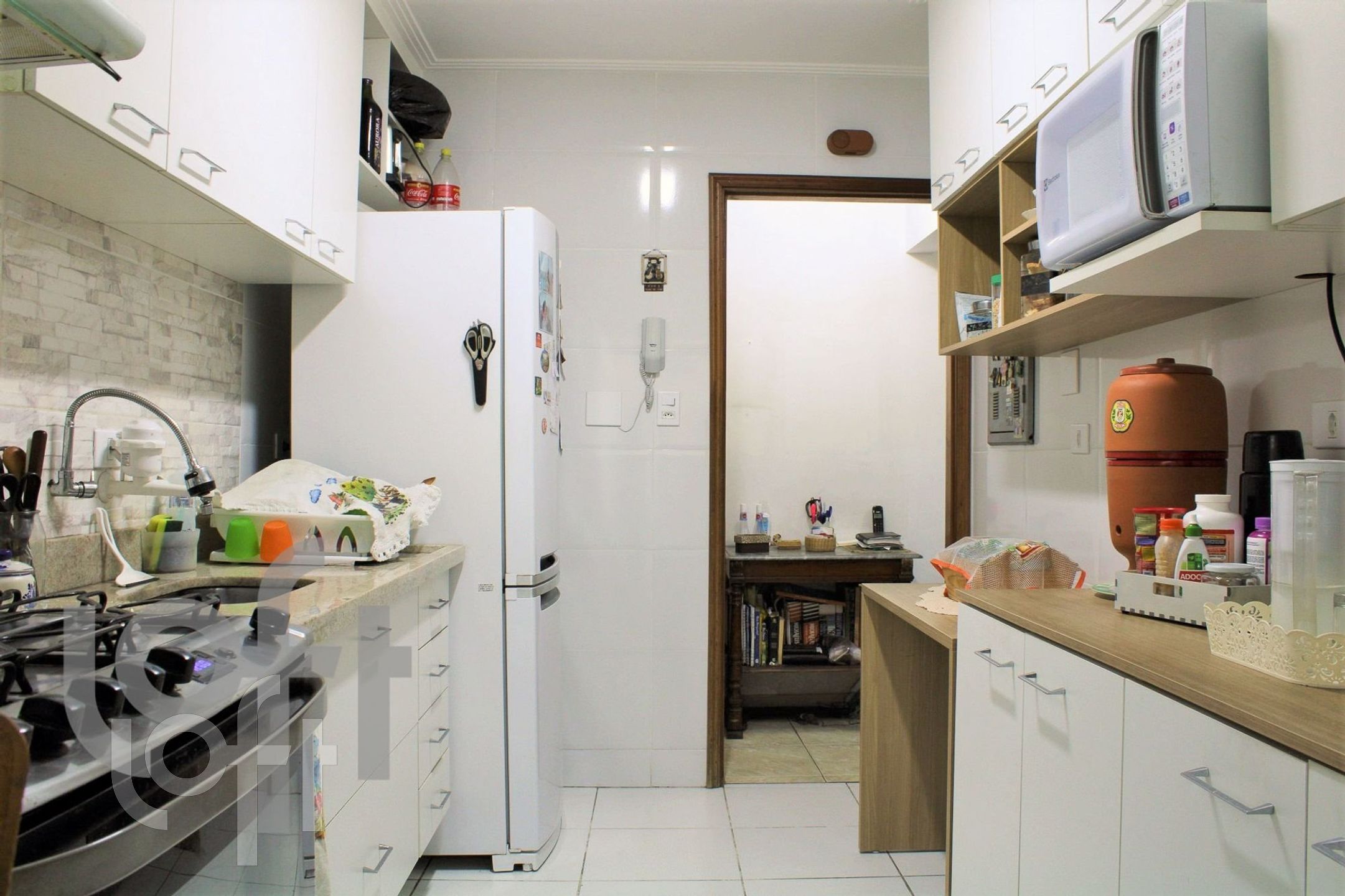 Apartamento à venda com 2 quartos, 67m² - Foto 32