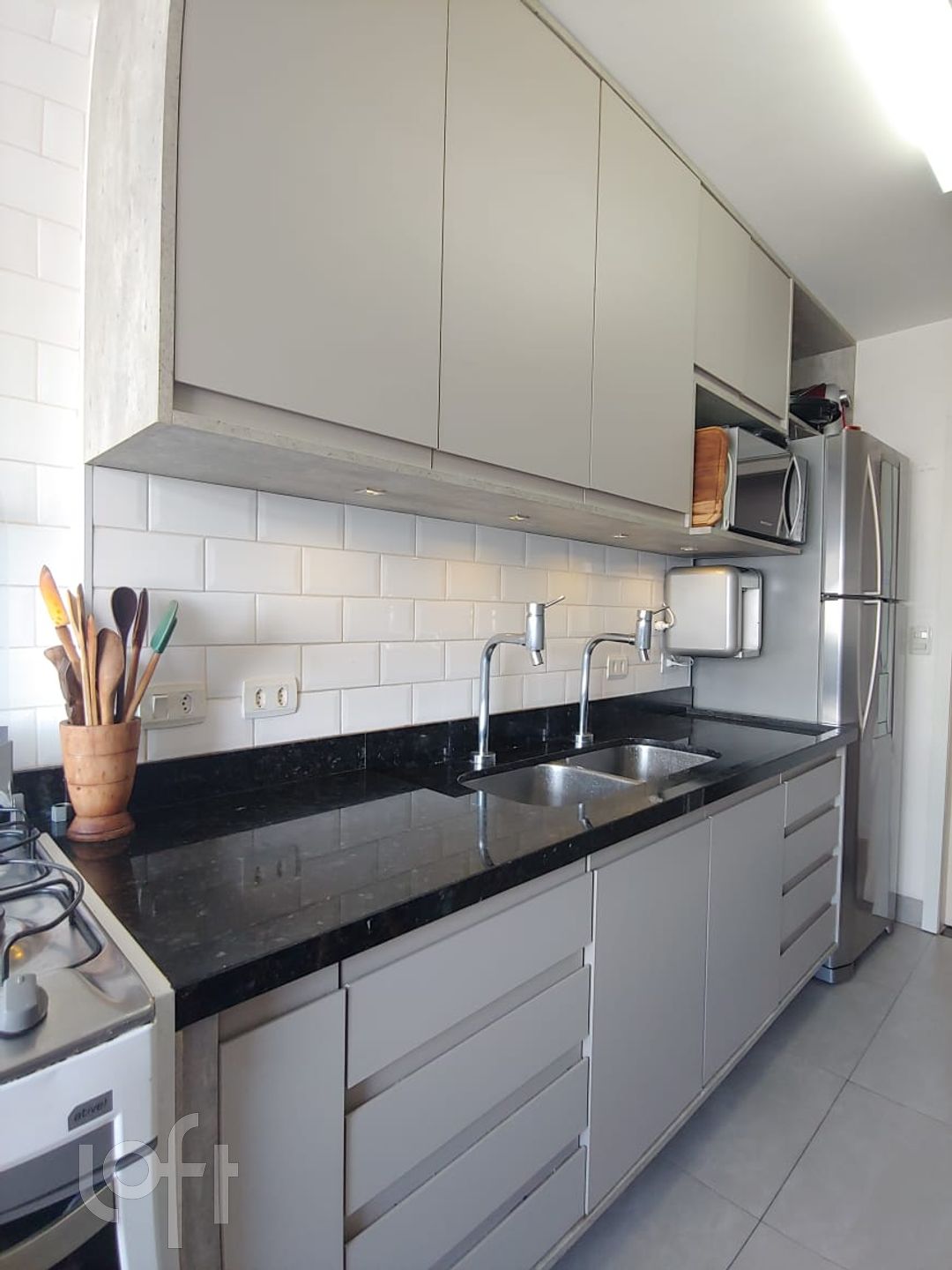 Apartamento à venda com 3 quartos, 156m² - Foto 8