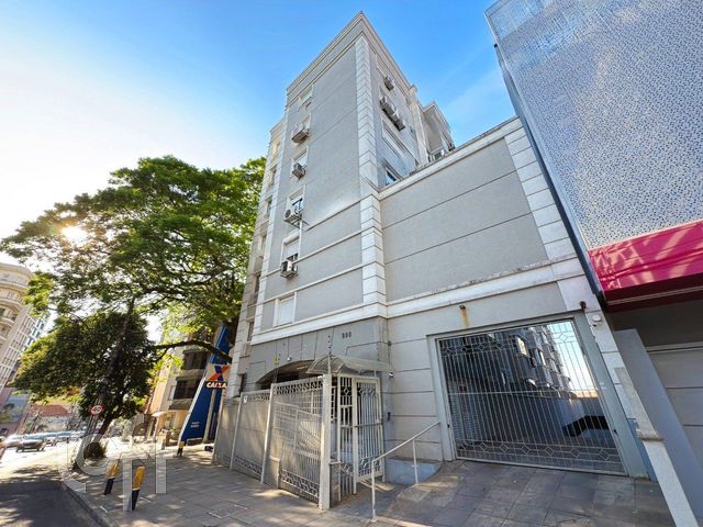 Apartamento com 47m², 1 dormitório, 1 suíte, 1 vaga, Independência em Porto Alegre