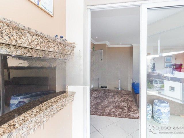 Apartamento com 116m², 2 dormitórios, 1 suíte, 2 vagas, Chácara das Pedras em Porto Alegre