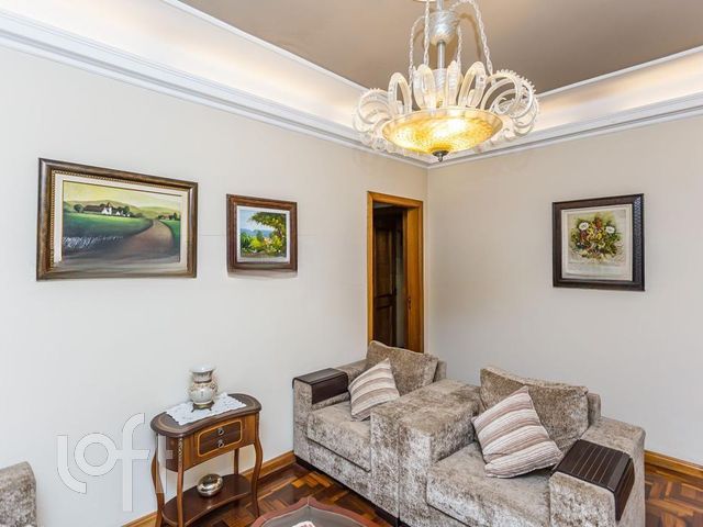 Apartamento com 116m², 3 dormitórios, 1 vaga, Floresta em Porto Alegre