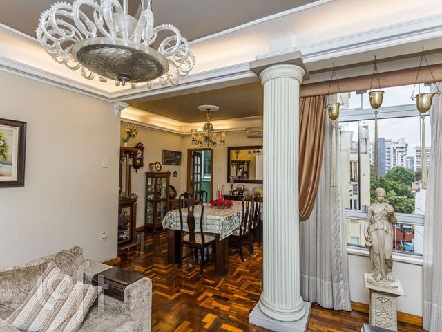 Apartamento com 116m², 3 dormitórios, 1 vaga, Floresta em Porto Alegre