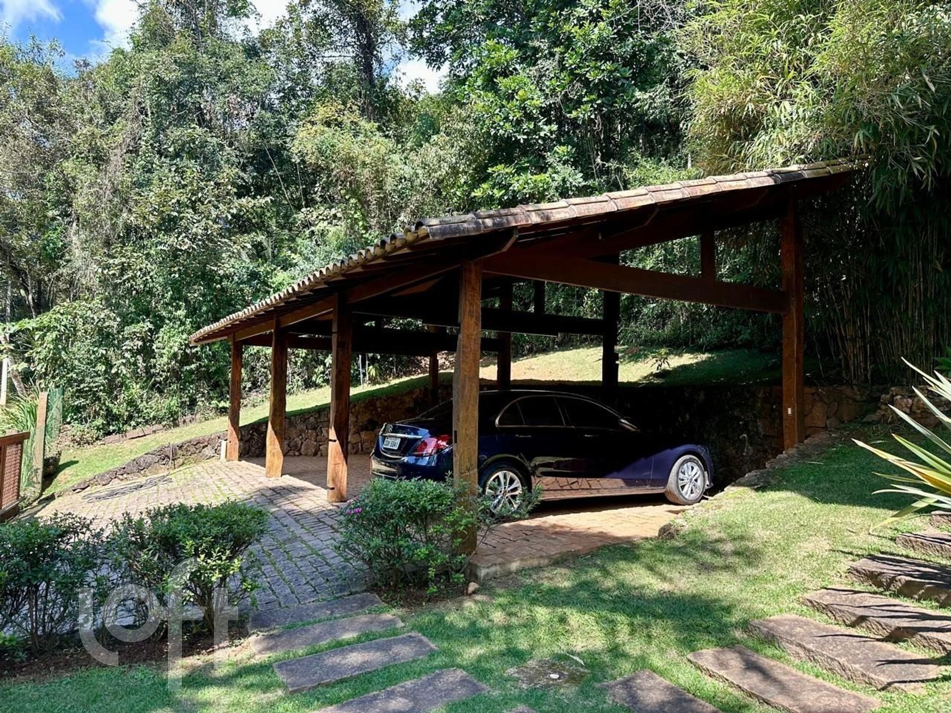 Casa de Condomínio à venda com 4 quartos, 300m² - Foto 32