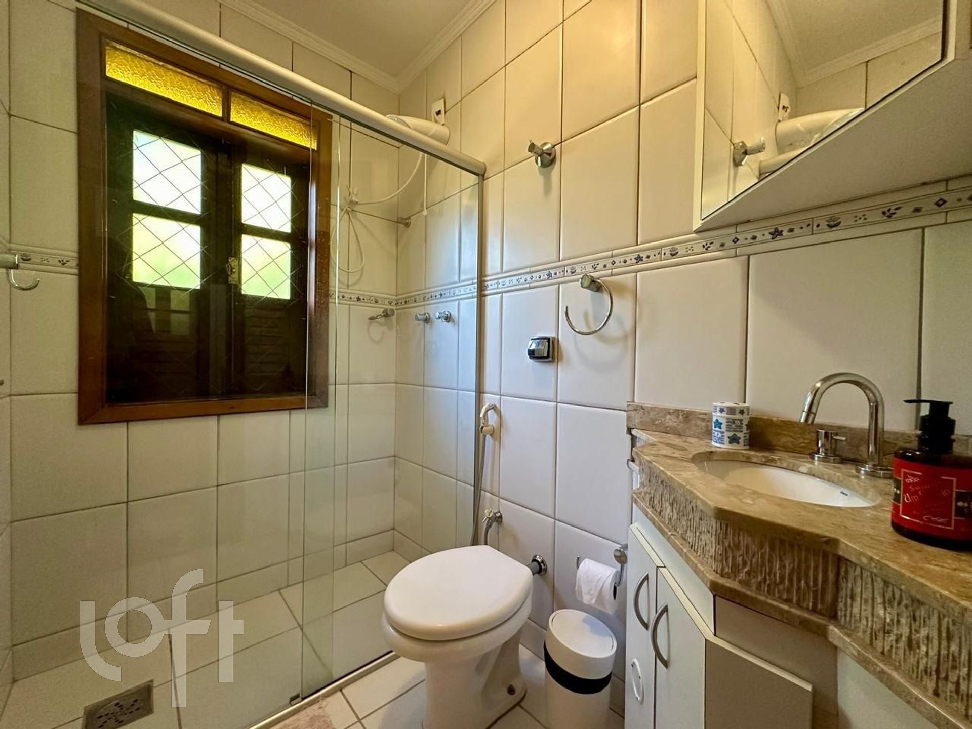 Casa de Condomínio à venda com 4 quartos, 300m² - Foto 4