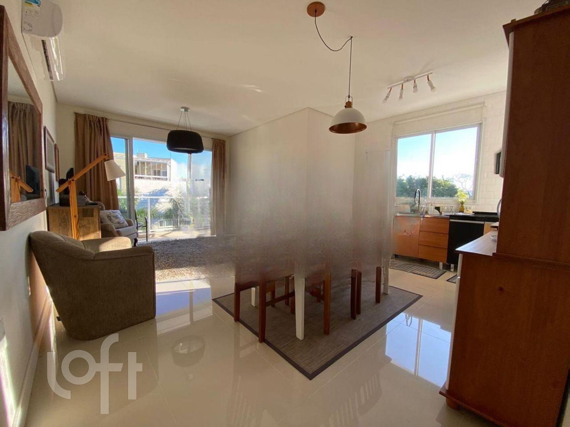 Apartamentos com 97m², 3 quartos, 2 suítes, 2 garagens, no bairro Jurere Oeste em Florianópolis