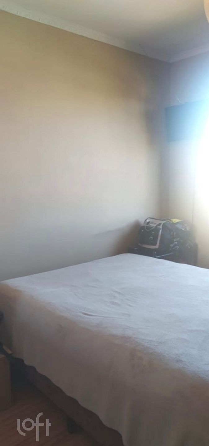 Apartamento à venda com 2 quartos, 43m² - Foto 2