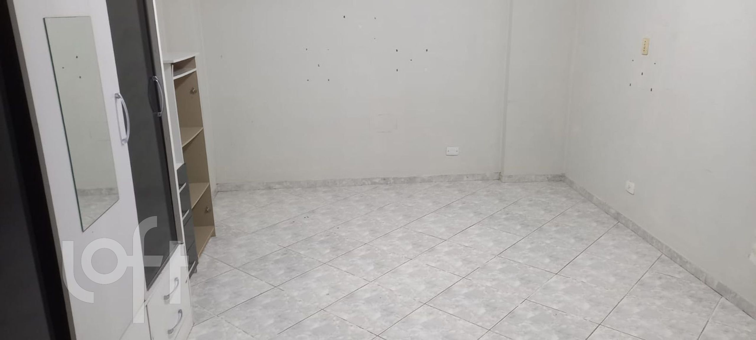 Apartamento à venda com 2 quartos, 70m² - Foto 3