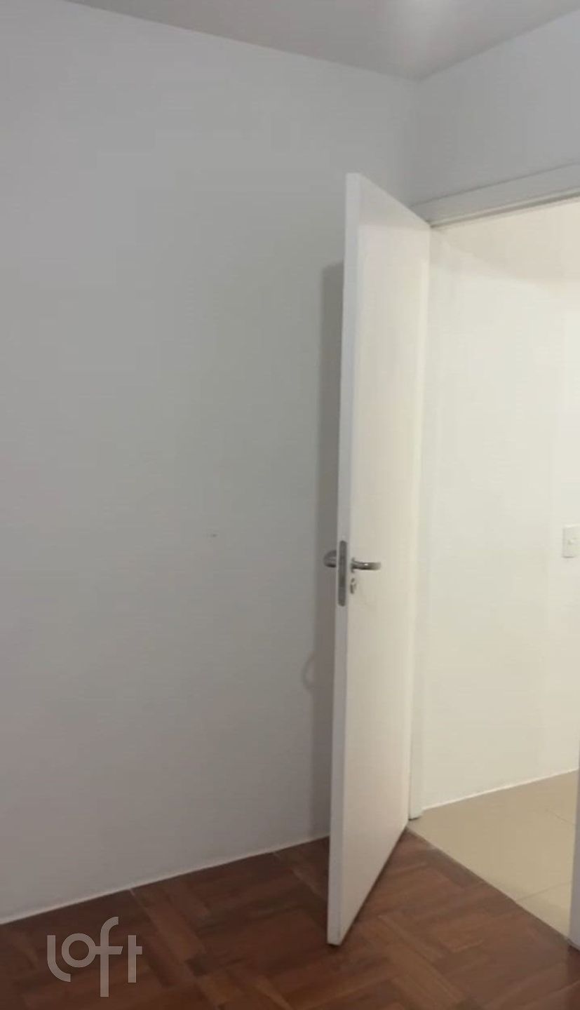 Apartamento à venda com 2 quartos, 40m² - Foto 5