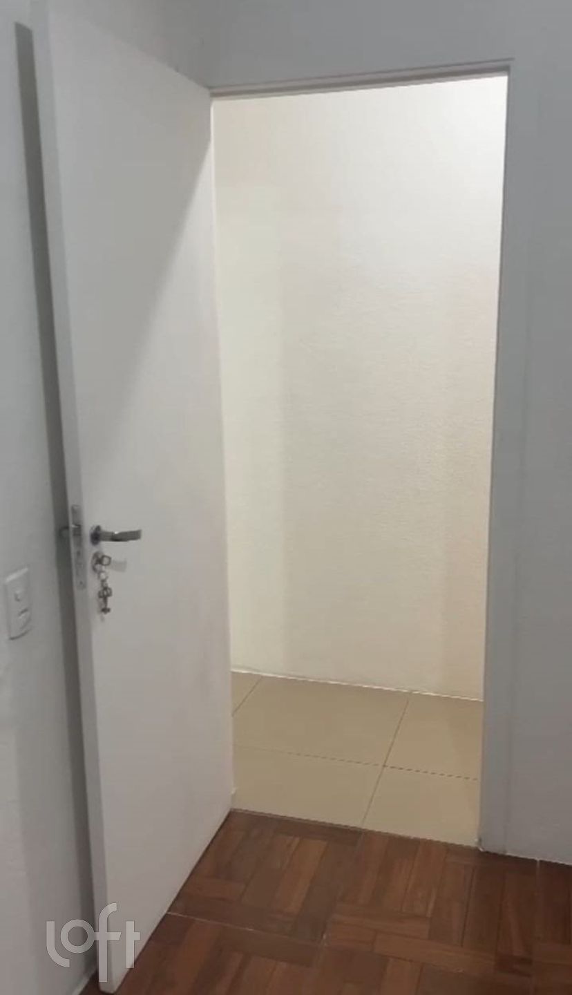 Apartamento à venda com 2 quartos, 40m² - Foto 6