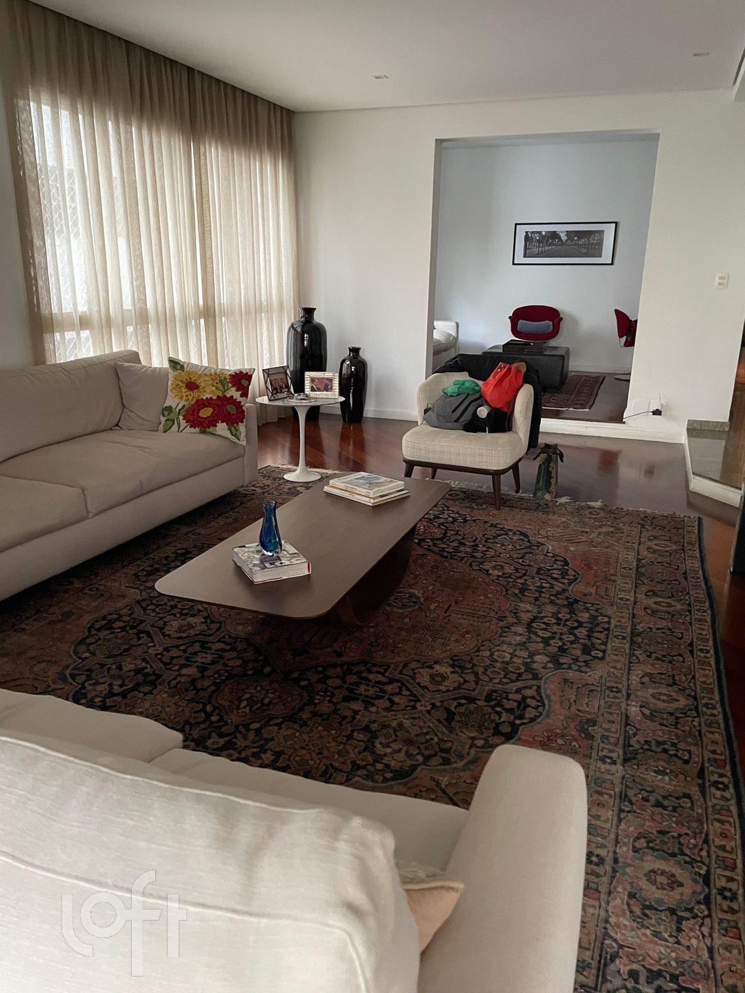 Apartamento à venda com 3 quartos, 180m² - Foto 2