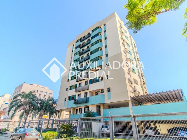 Apartamento com 77m², 2 dormitórios, 1 suíte, 1 vaga, Menino Deus em Porto Alegre