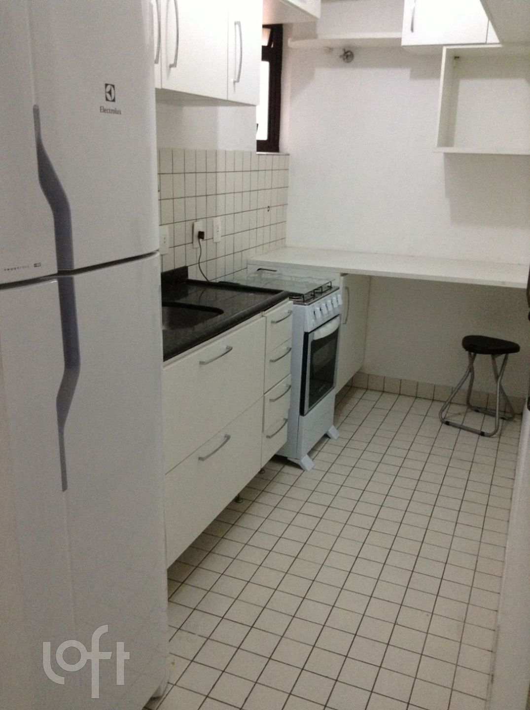 Apartamento à venda com 1 quarto, 37m² - Foto 7