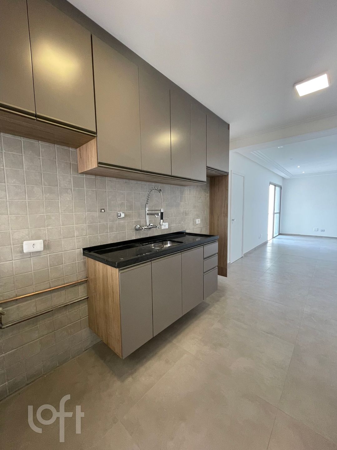 Apartamento à venda com 3 quartos, 93m² - Foto 9