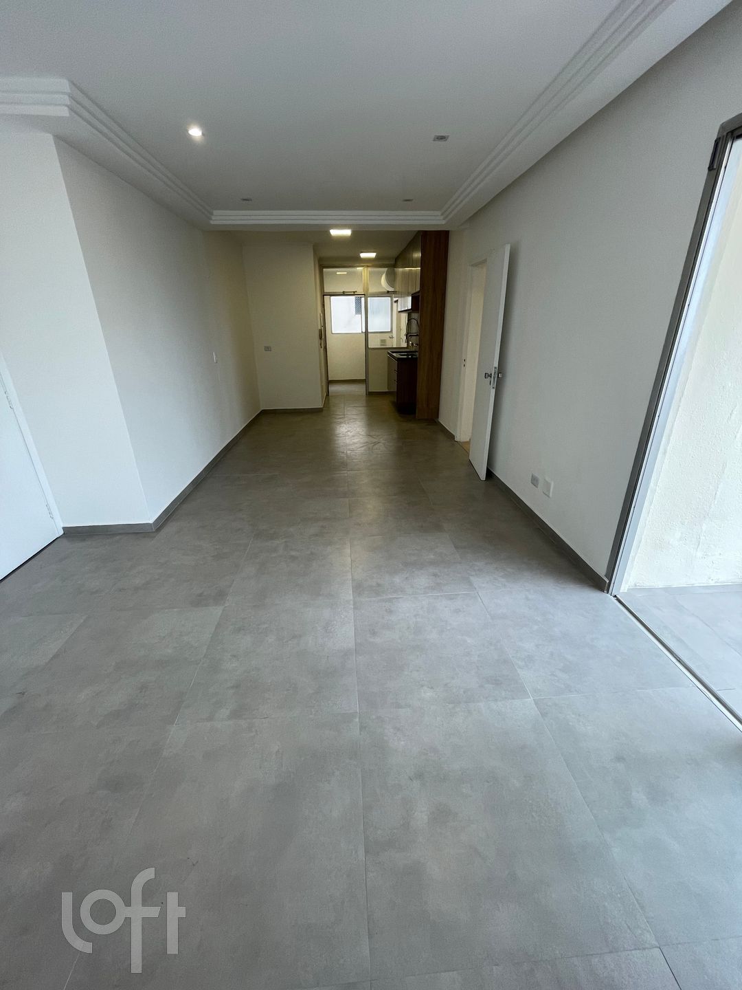 Apartamento à venda com 3 quartos, 93m² - Foto 4