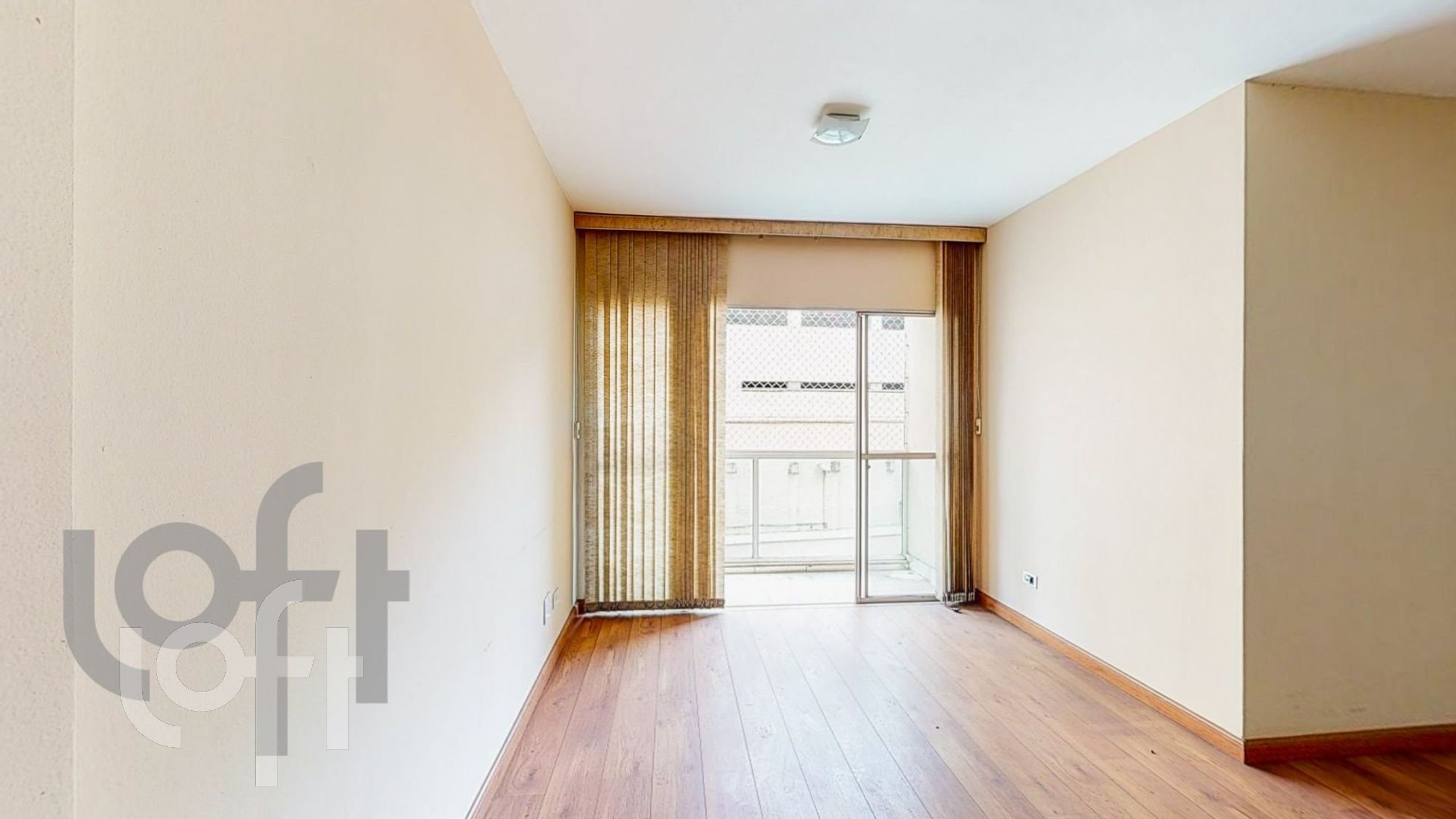 Apartamento à venda com 2 quartos, 75m² - Foto 1