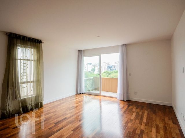 Apartamento com 249m², 3 dormitórios, 2 suítes, 1 vaga, Moinhos de Vento em Porto Alegre