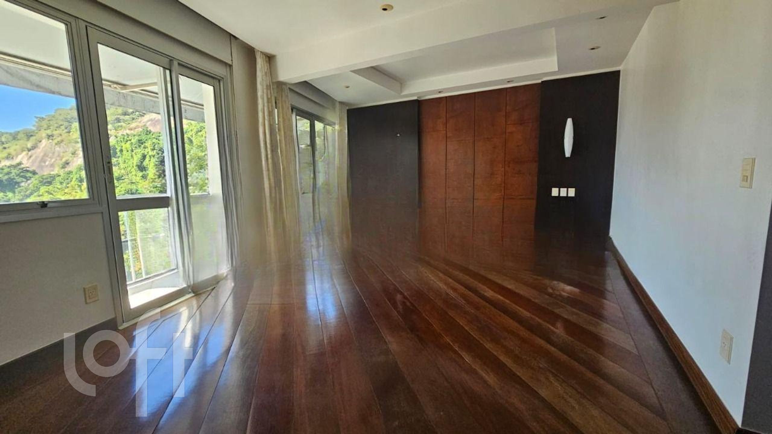 Apartamento à venda com 5 quartos, 215m² - Foto 9