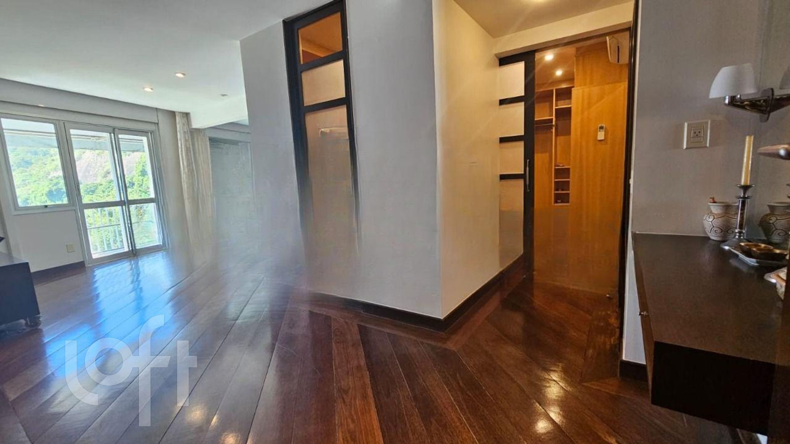 Apartamento à venda com 5 quartos, 215m² - Foto 22