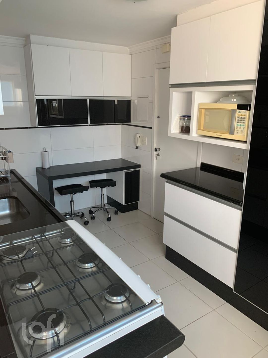 Apartamento à venda com 4 quartos, 142m² - Foto 8