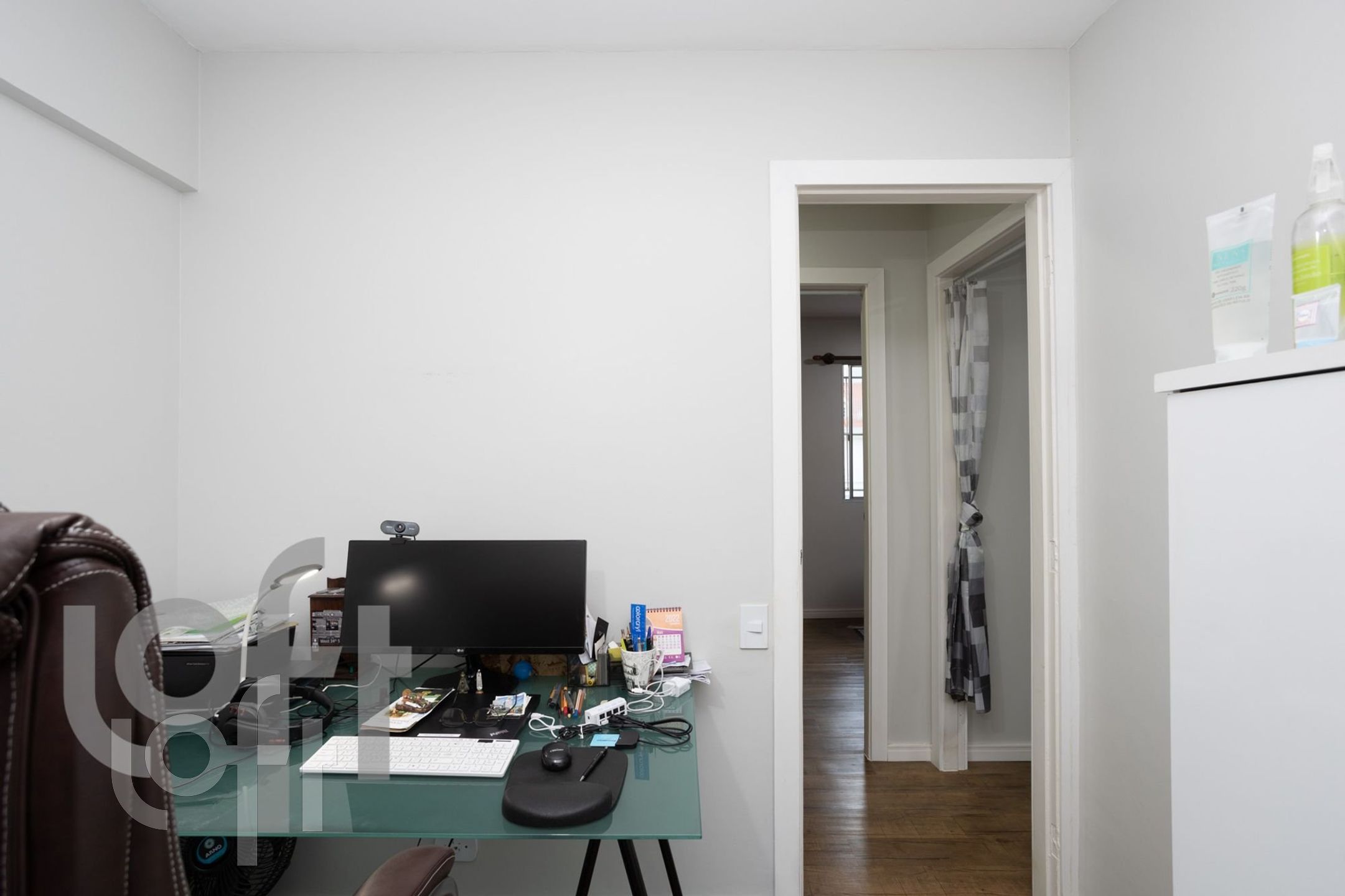 Apartamento à venda com 3 quartos, 70m² - Foto 2