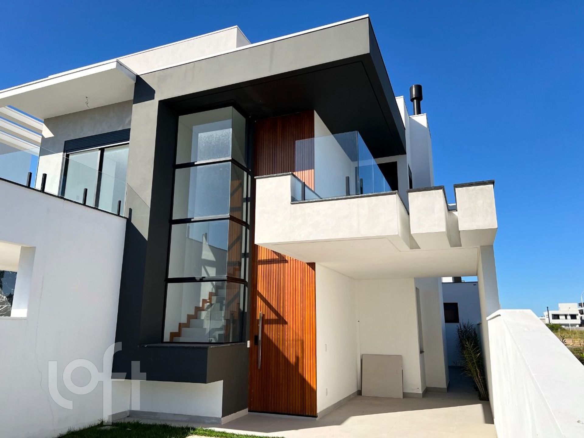 Casa à venda em Campeche Sul com 161 m², 3 quartos, 3 suítes, 1 vaga
