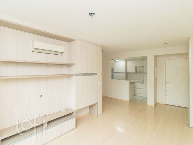 Apartamento com 74m², 2 dormitórios, 2 vagas, Jardim Botânico em Porto Alegre