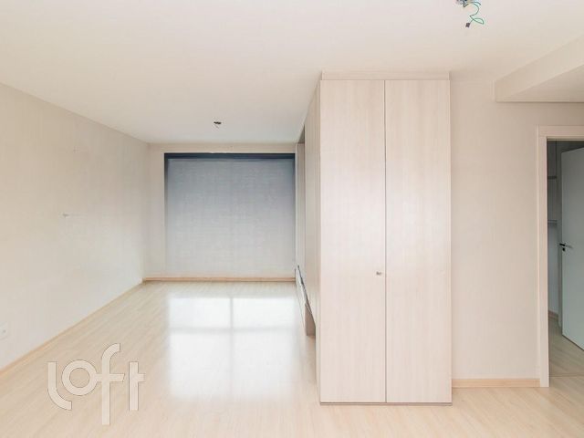 Apartamento com 74m², 2 dormitórios, 2 vagas, Jardim Botânico em Porto Alegre