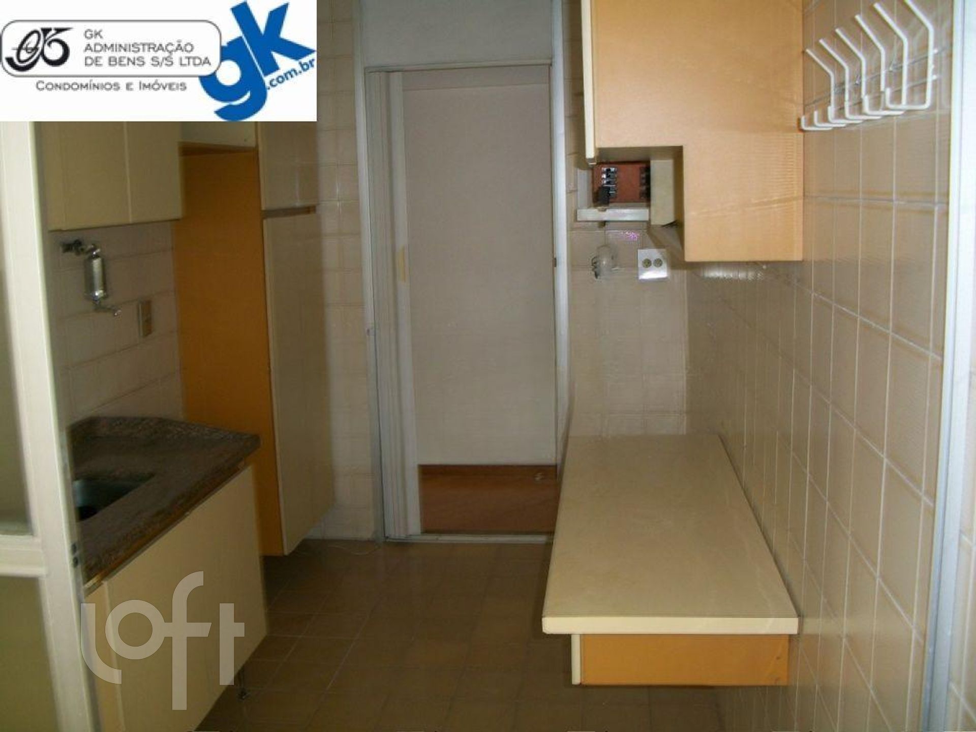 Apartamento à venda com 2 quartos, 65m² - Foto 32