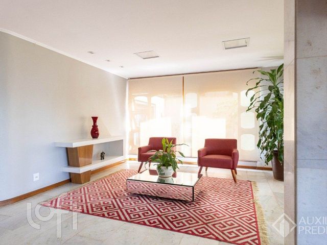 Apartamento com 92m², 1 dormitório, 1 vaga, Rio Branco em Porto Alegre