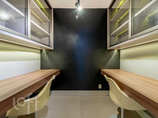 Apartamento com 107m², 3 dormitórios, 1 suíte, 2 vagas, São João em Porto Alegre