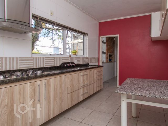 Apartamento com 131m², 3 dormitórios, 2 suítes, Menino Deus em Porto Alegre