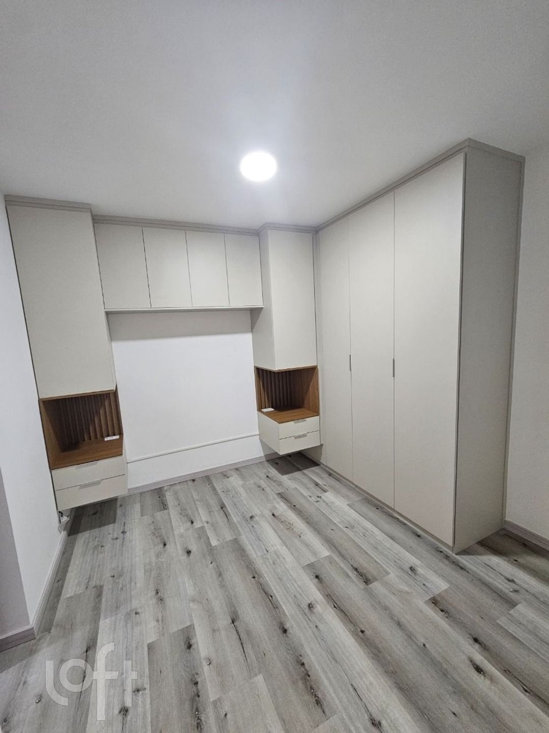 Apartamento à venda com 2 quartos, 80m² - Foto 11