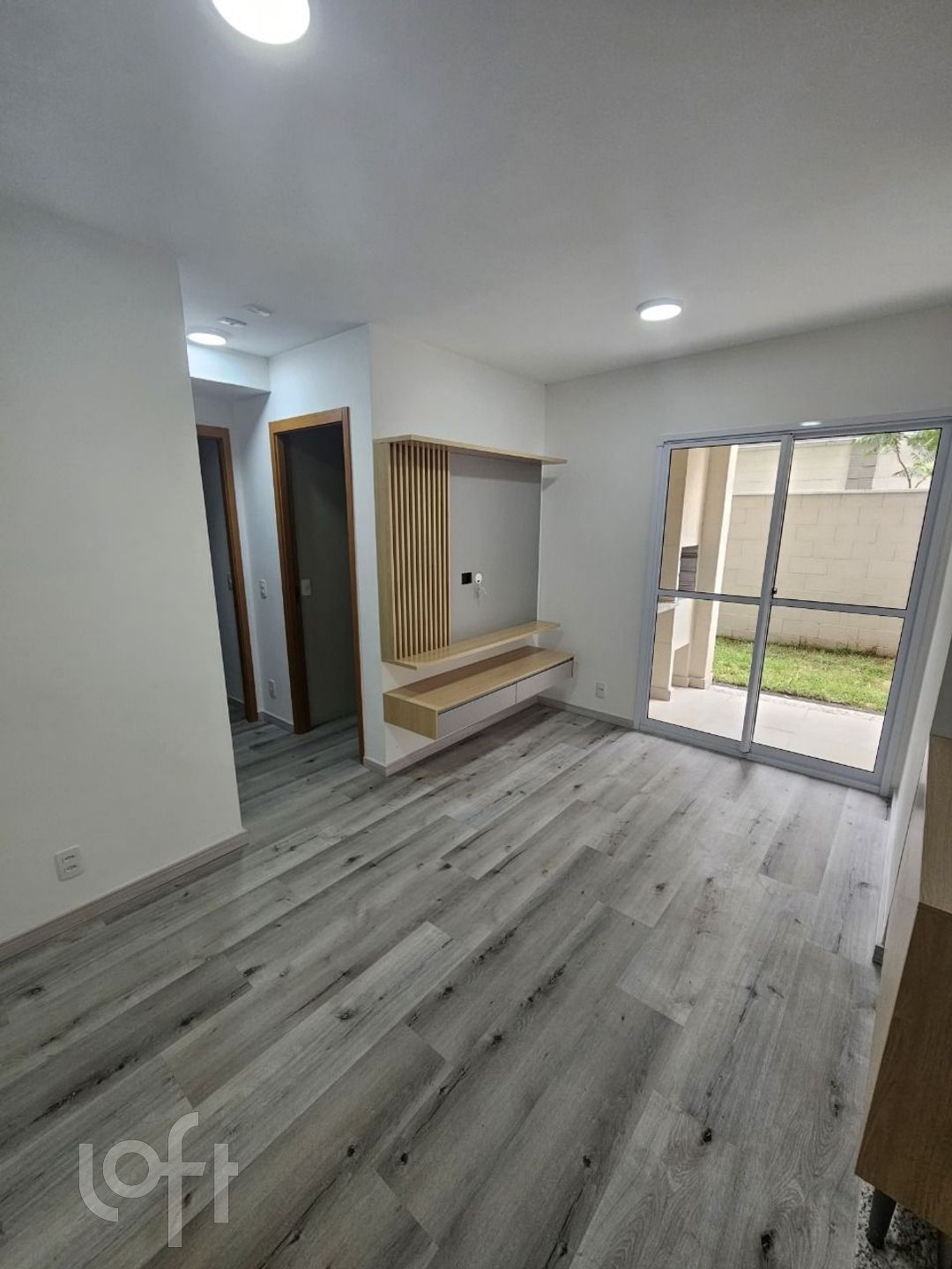 Apartamento à venda com 2 quartos, 80m² - Foto 1