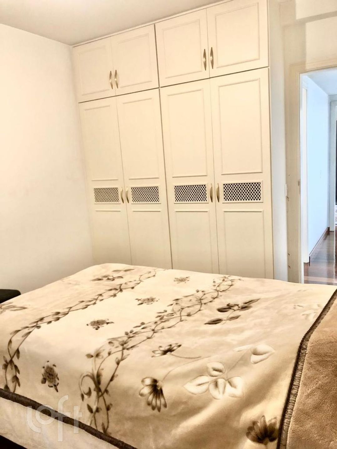 Apartamento à venda com 4 quartos, 245m² - Foto 4