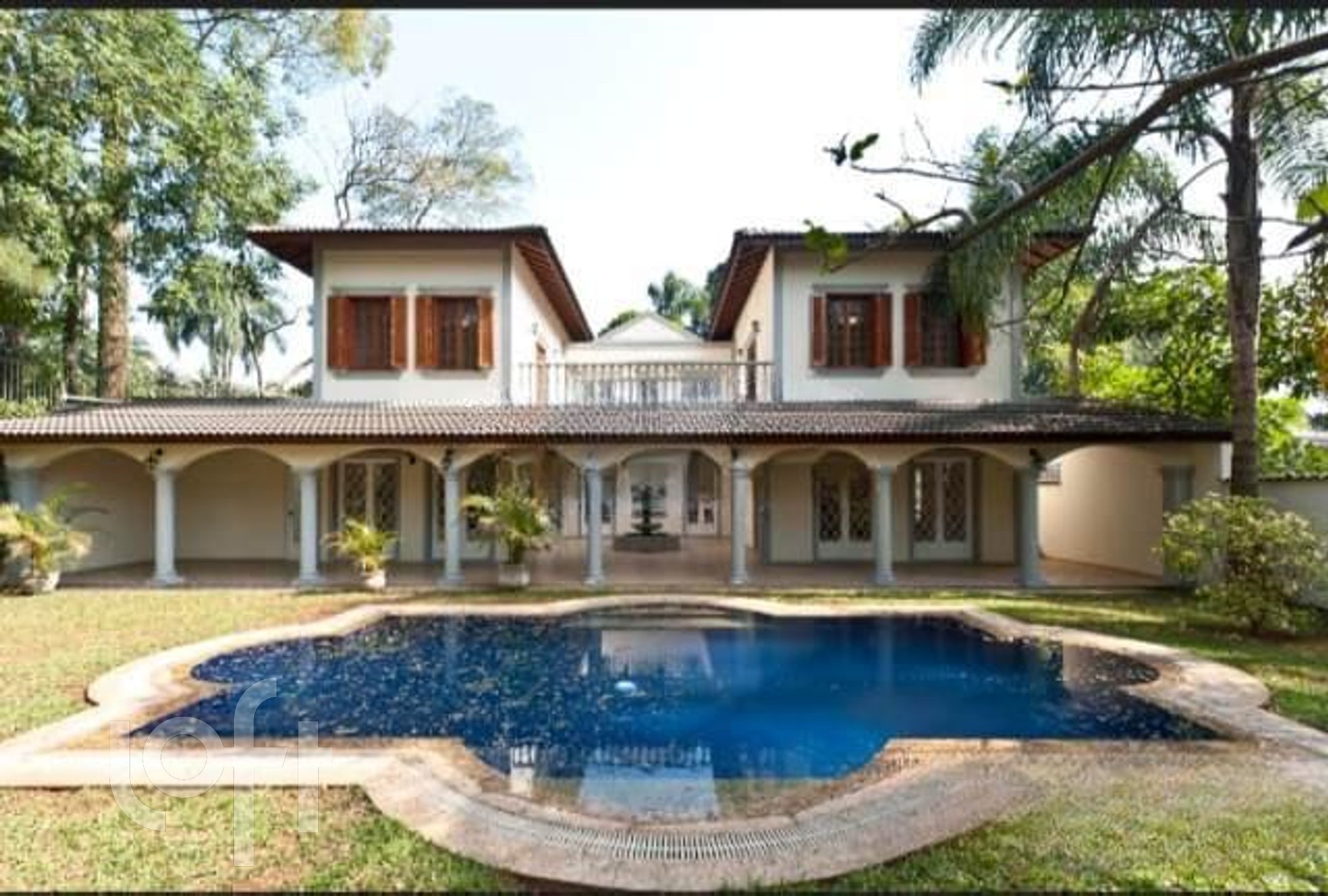 Casa de Condomínio à venda com 4 quartos, 547m² - Foto 1