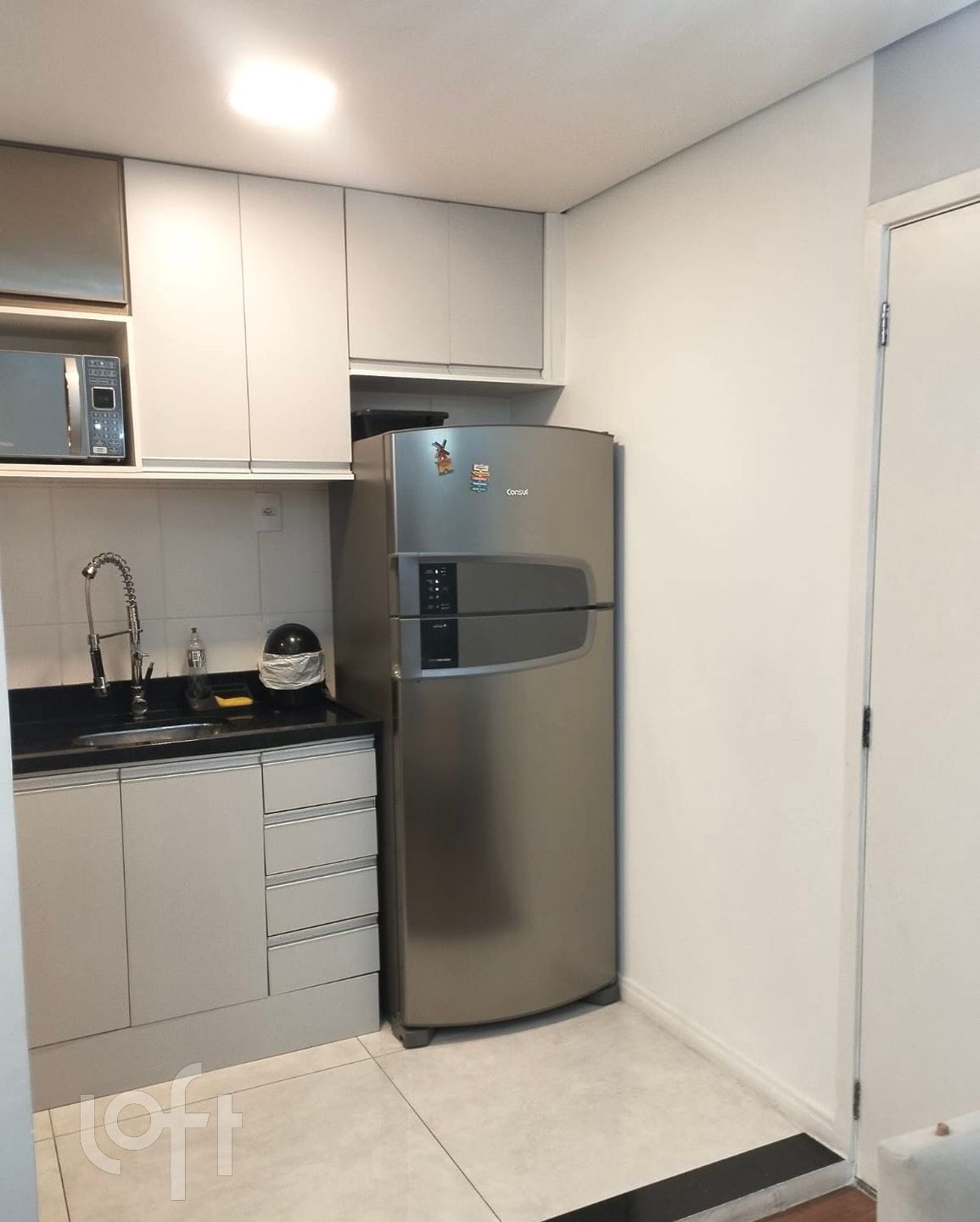 Apartamento à venda com 1 quarto, 41m² - Foto 2