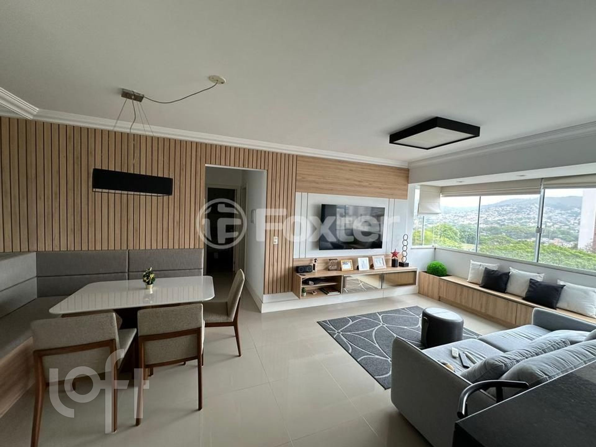 Apartamento com 68m², 2 dormitórios, 1 suíte, 2 vagas, Jardim Botânico em Porto Alegre