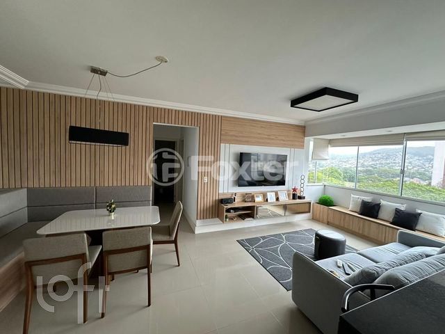 Apartamento com 68m², 2 dormitórios, 1 suíte, 2 vagas, Jardim Botânico em Porto Alegre