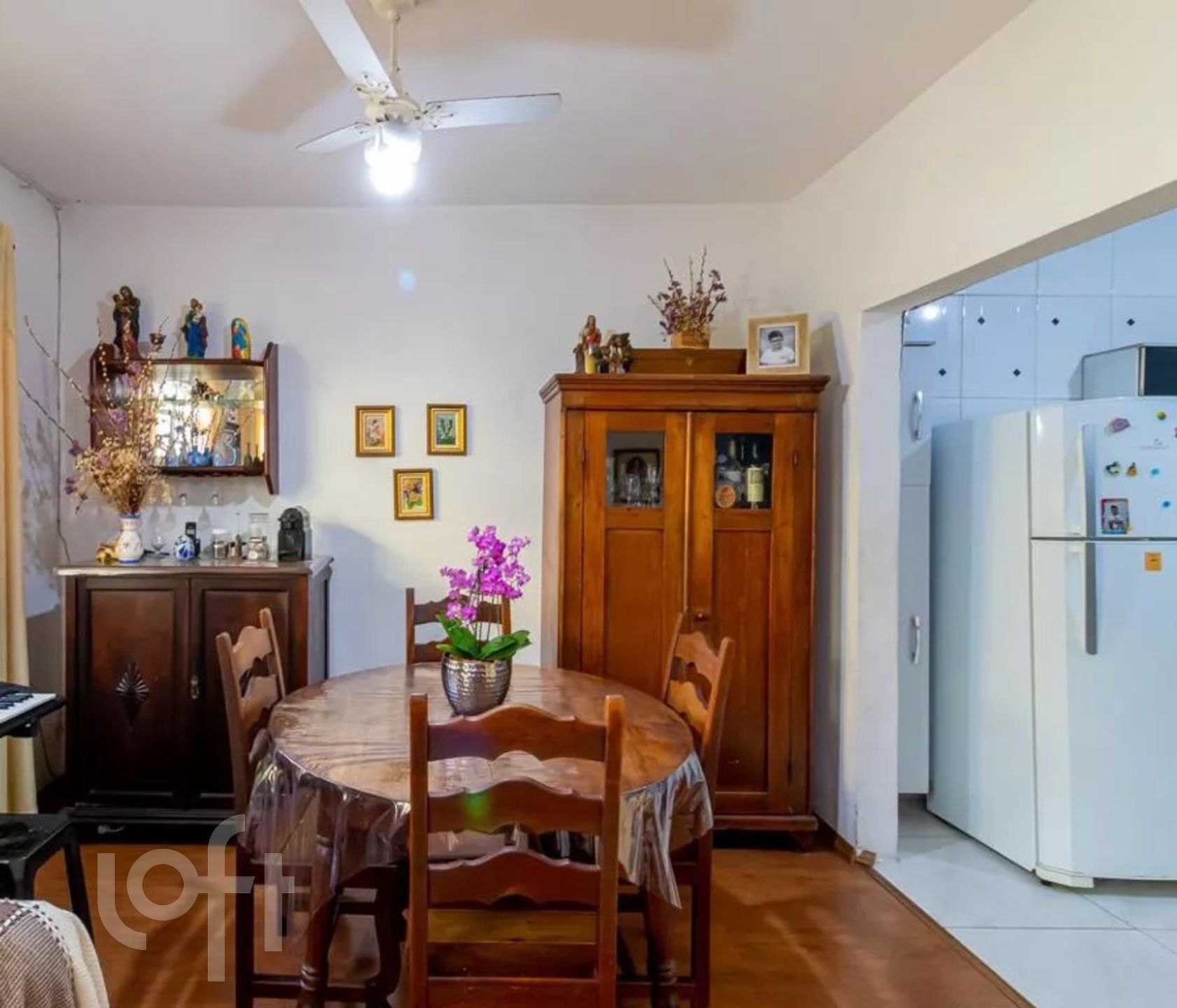 Casa à venda com 4 quartos, 135m² - Foto 4