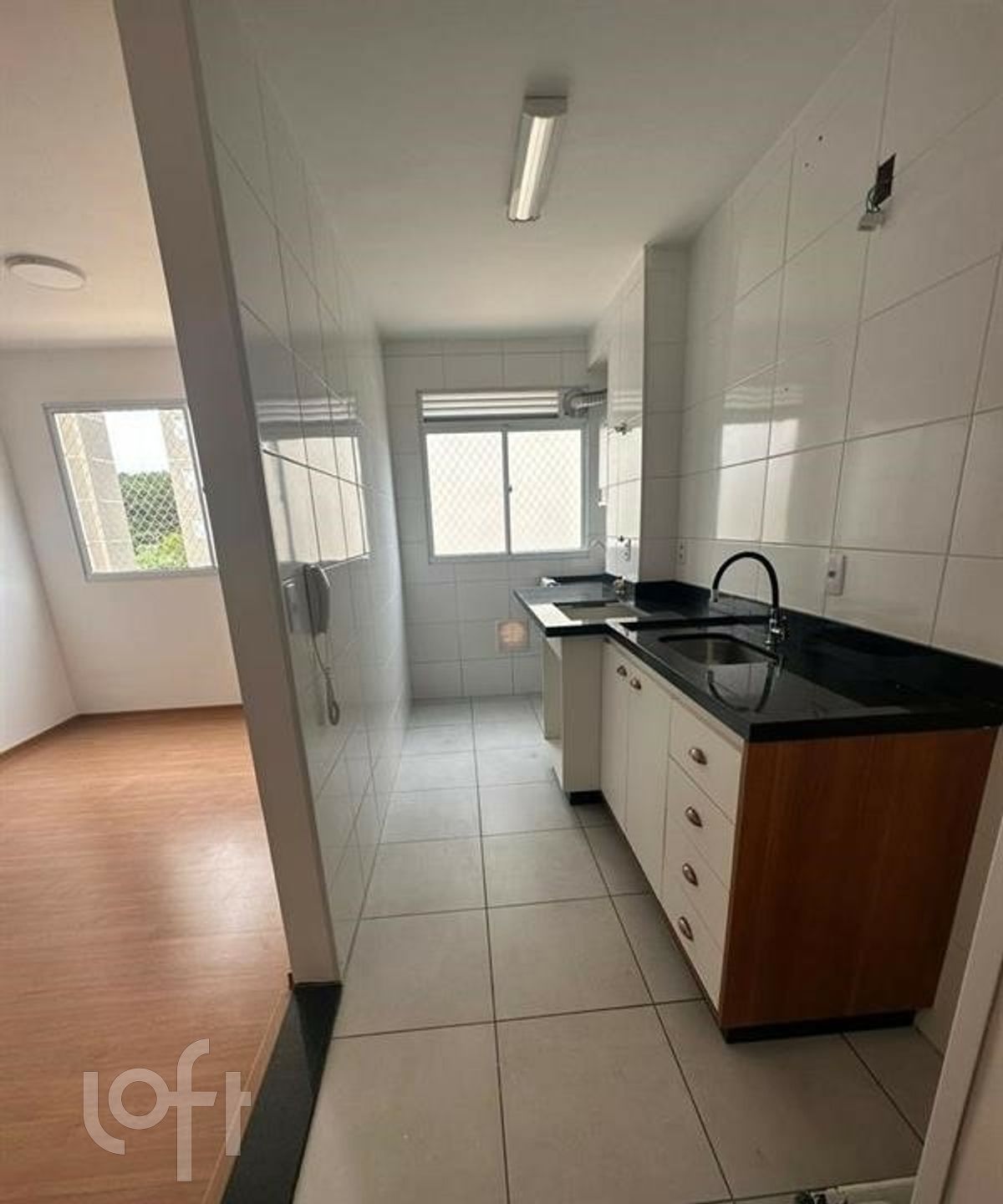 Apartamento à venda com 2 quartos, 65m² - Foto 2